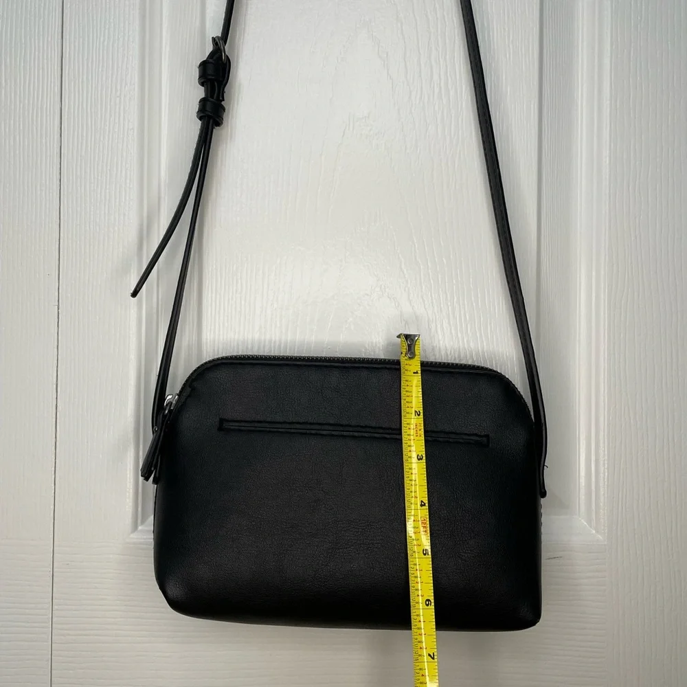 Universal Thread Black Crossbody Bag - Picture 14 of 14